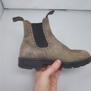 Blundstone boots. Woman’s size 6